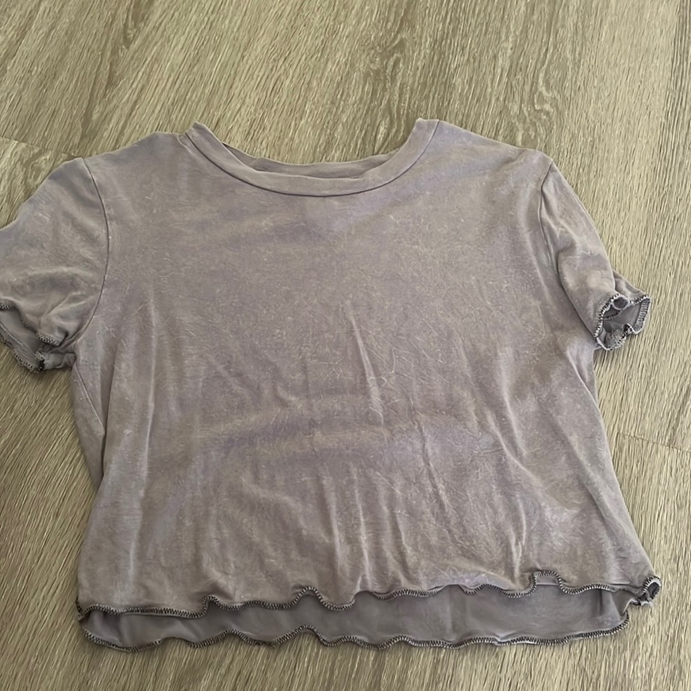 grey crop top